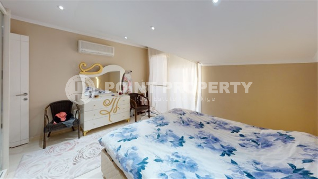 Duplex apartment in Alanya - Oba: spacious penthouse 4+1, 160m², 650m from the center.-id-1996-photo-7