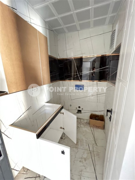 Two bedroom penthouse, 120m², fully finished, 1500m from the sea in the center of Alanya-id-1999-photo-10