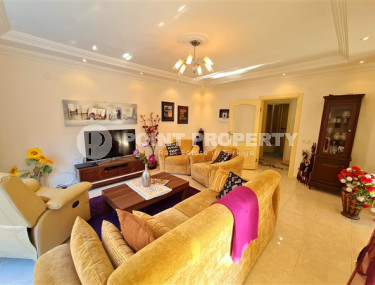 Excellent offer in the center of Oba district: furnished apartment 2+1, 125m², 250m from the sea.-id-2001-photo-2
