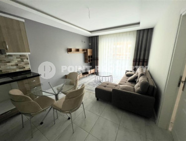 Ready to move in, one bedroom apartment, 58m², 900m from the sea in Mahmutlar, Alanya-id-2002-photo-2