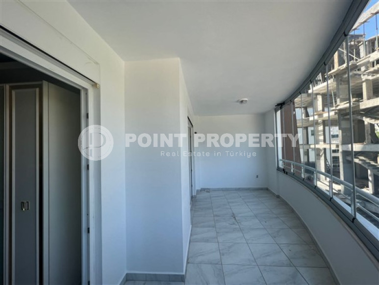 Ready to move in, one bedroom apartment, 58m², 900m from the sea in Mahmutlar, Alanya-id-2002-photo-11