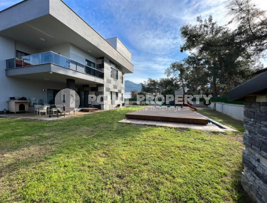 Private three-storey villa 6+2, 400m², with a private pool in Alanya Oba.-id-2004-photo-2