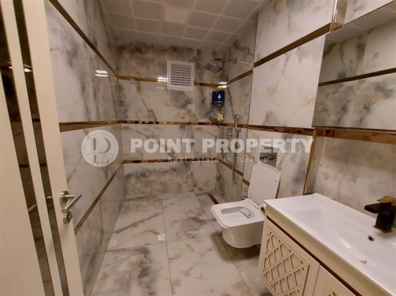 Private three-storey villa 6+2, 400m², with a private pool in Alanya Oba.-id-2004-photo-9