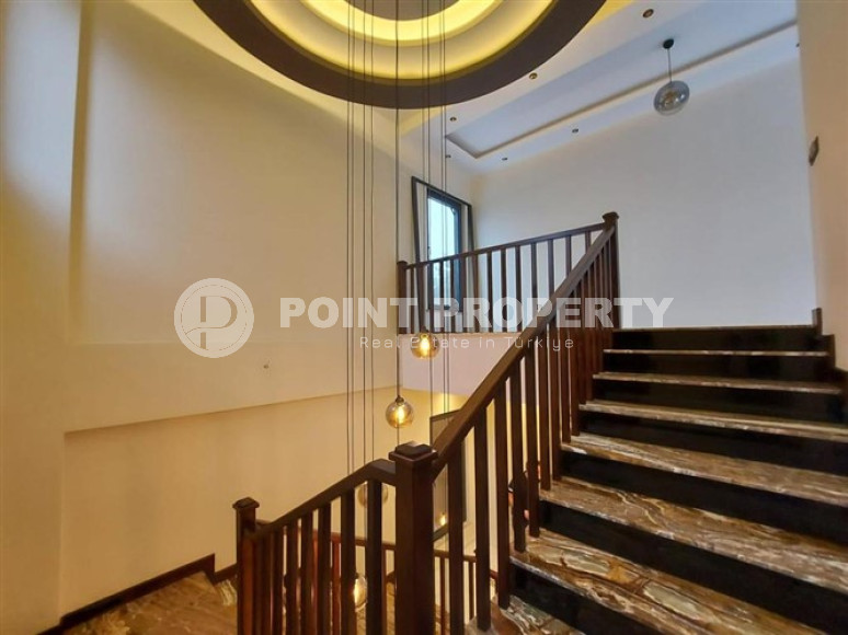 Private three-storey villa 6+2, 400m², with a private pool in Alanya Oba.-id-2004-photo-14