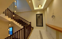 Private three-storey villa 6+2, 400m², with a private pool in Alanya Oba.-id-2004-photo-17