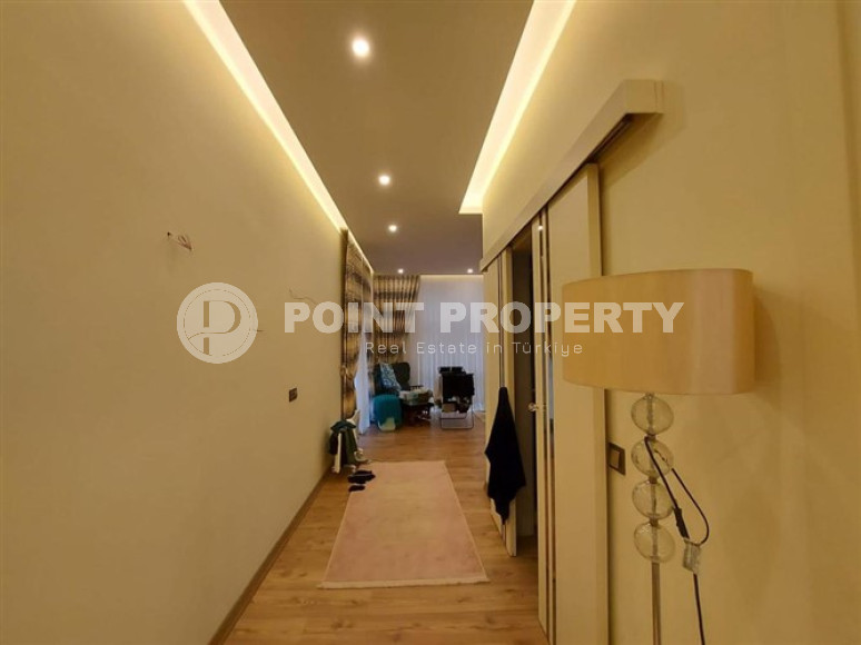 Private three-storey villa 6+2, 400m², with a private pool in Alanya Oba.-id-2004-photo-20