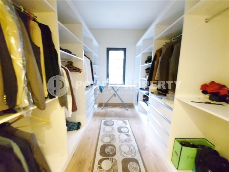 Private three-storey villa 6+2, 400m², with a private pool in Alanya Oba.-id-2004-photo-23