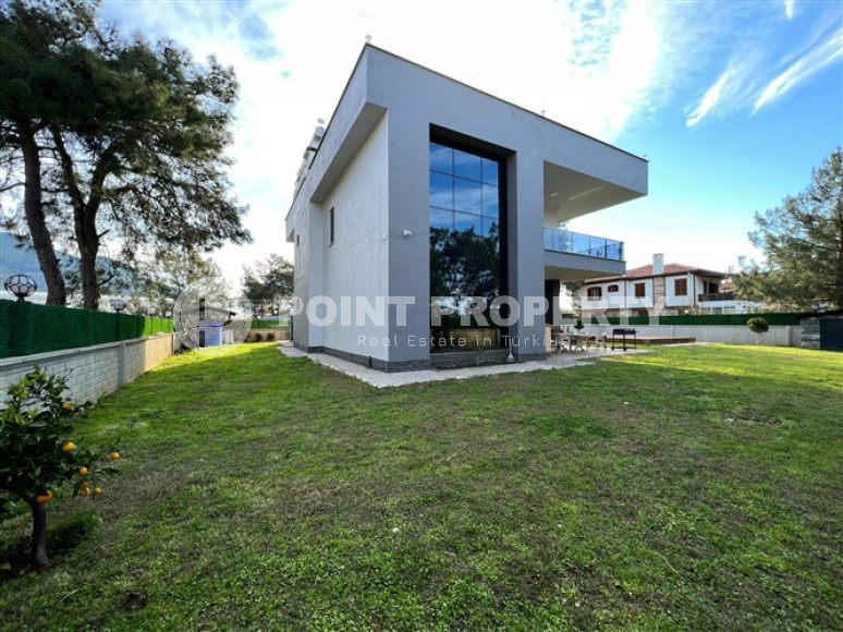 Private three-storey villa 6+2, 400m², with a private pool in Alanya Oba.-id-2004-photo-29