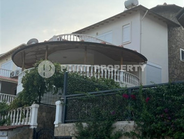 Просторная частная вилла 4+2, 375м² с отличными видами, с бассейном, в центре Алании-id-2006-фото-4