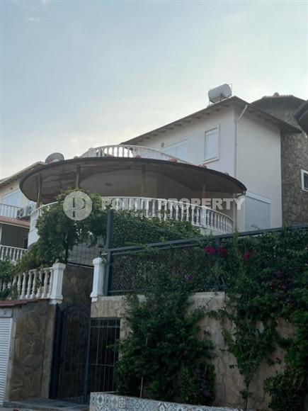 Просторная частная вилла 4+2, 375м² с отличными видами, с бассейном, в центре Алании-id-2006-фото-4