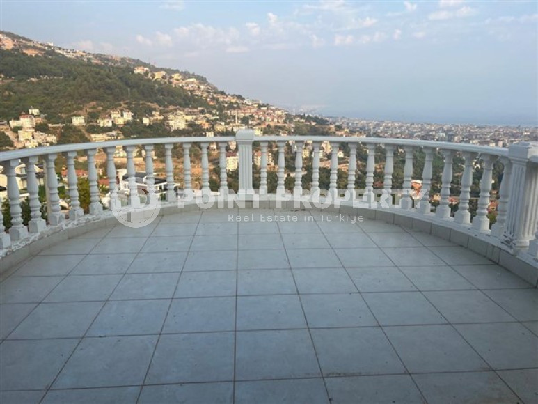 Просторная частная вилла 4+2, 375м² с отличными видами, с бассейном, в центре Алании-id-2006-фото-21