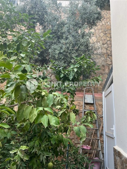 Просторная частная вилла 4+2, 375м² с отличными видами, с бассейном, в центре Алании-id-2006-фото-31