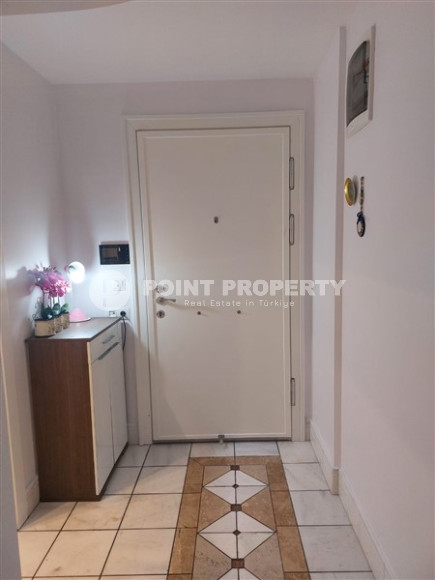 Alanya center: furnished apartment 2+1, 100m², in a cozy complex near Damlatas beach-id-2012-photo-4