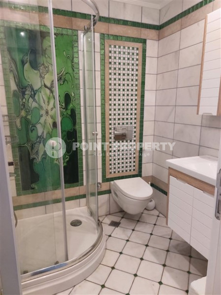 Alanya center: furnished apartment 2+1, 100m², in a cozy complex near Damlatas beach-id-2012-photo-15