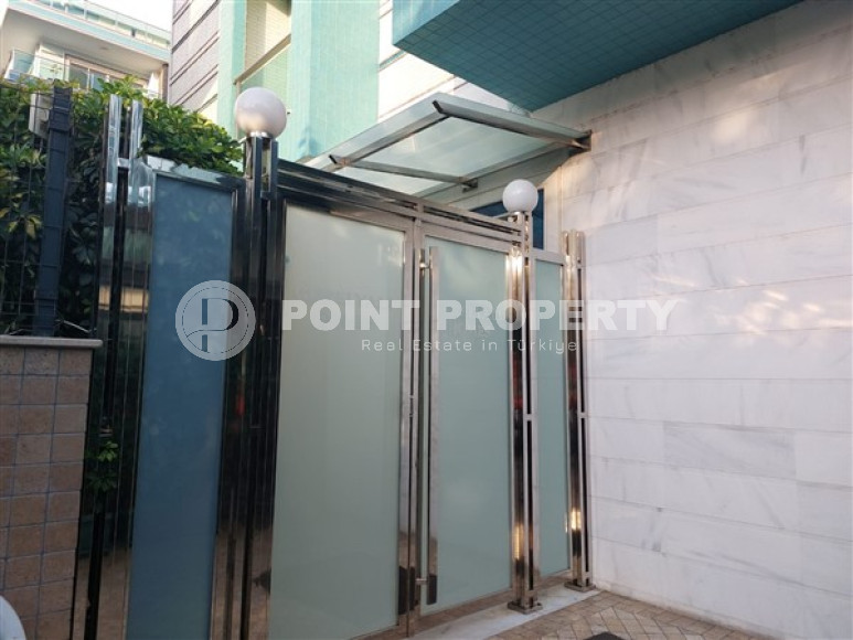 Alanya center: furnished apartment 2+1, 100m², in a cozy complex near Damlatas beach-id-2012-photo-26