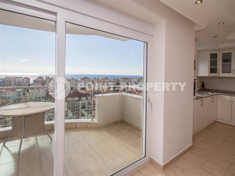 View three-room apartment, 110 m², with furniture and household appliances near Cleopatra Beach, Alanya-id-2015-photo-10