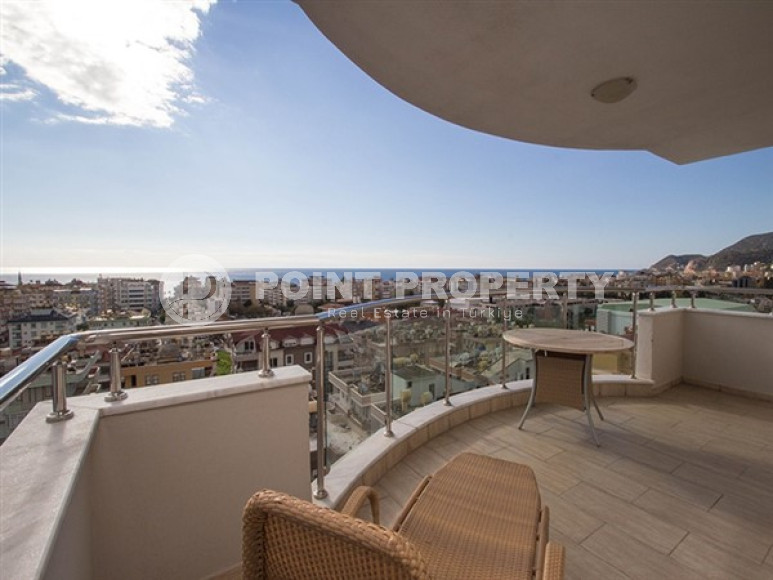 View three-room apartment, 110 m², with furniture and household appliances near Cleopatra Beach, Alanya-id-2015-photo-19