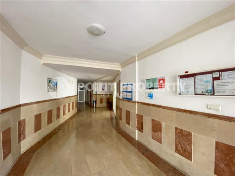 View three-room apartment, 110 m², with furniture and household appliances near Cleopatra Beach, Alanya-id-2015-photo-33