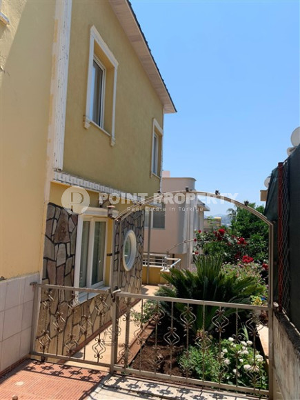 Меблированная вилла 3+2, 300м² в таунхаусе в районе Алании Демирташ, в 400м от моря-id-2016-фото-2