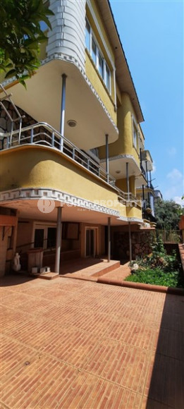 Меблированная вилла 3+2, 300м² в таунхаусе в районе Алании Демирташ, в 400м от моря-id-2016-фото-4