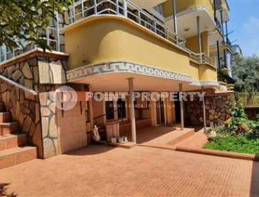 Меблированная вилла 3+2, 300м² в таунхаусе в районе Алании Демирташ, в 400м от моря-id-2016-фото-5