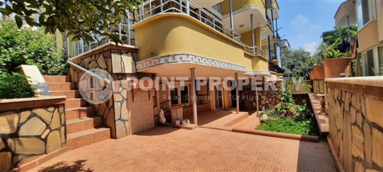 Меблированная вилла 3+2, 300м² в таунхаусе в районе Алании Демирташ, в 400м от моря-id-2016-фото-5