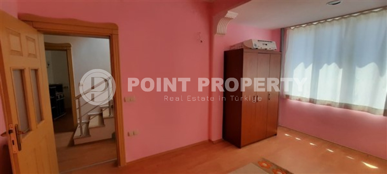 Меблированная вилла 3+2, 300м² в таунхаусе в районе Алании Демирташ, в 400м от моря-id-2016-фото-16