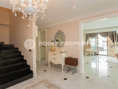 Фешенебельный пентхаус 4+1, 315м², на первой береговой линии в районе Тосмур, Алания-id-2025-фото-3