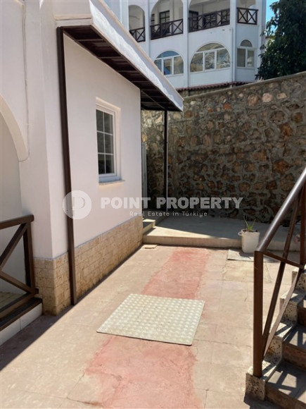 Садовый дуплекс 3+1, 130м², в уютном комплексе, в 250м от моря в районе Тосмур, Алания-id-2027-фото-4