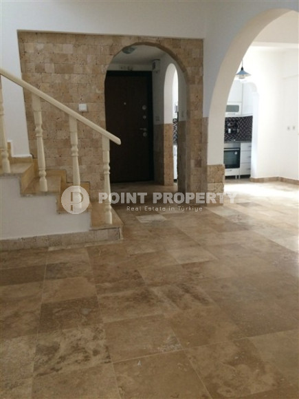 Садовый дуплекс 3+1, 130м², в уютном комплексе, в 250м от моря в районе Тосмур, Алания-id-2027-фото-20