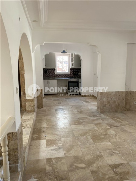 Садовый дуплекс 3+1, 130м², в уютном комплексе, в 250м от моря в районе Тосмур, Алания-id-2027-фото-22