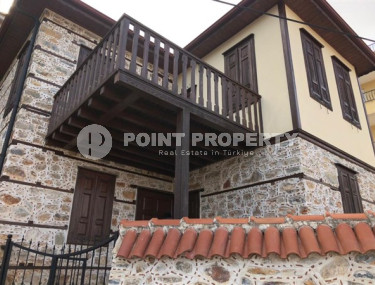 Two-storey two-bedroom house, 140m², with garden, in the center of Alanya, in Kale, with stunning views-id-2029-photo-1