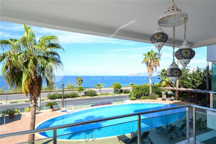 Элегантные трехкомнатные апартаменты, 110м², на первой береговой линии в Каргыджаке, Алания-id-2031-фото-19