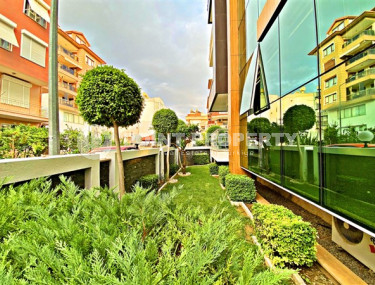 Furnished three-room apartment, 115m², 200m from the sea in Oba, Alanya-id-2033-photo-2