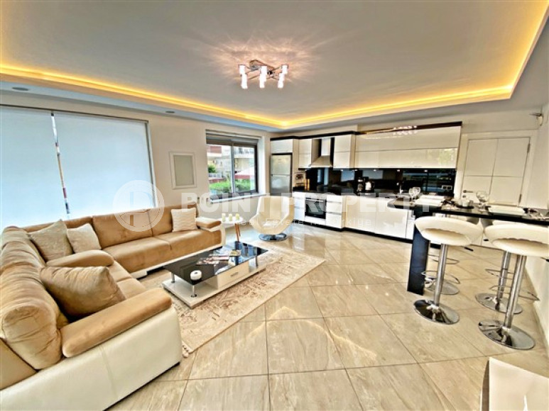 Furnished three-room apartment, 115m², 200m from the sea in Oba, Alanya-id-2033-photo-8