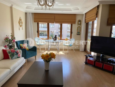 Четырехкомнатная квартира, 165м², в доме городского типа в центре Алании, в 650м от моря.-id-2037-фото-2