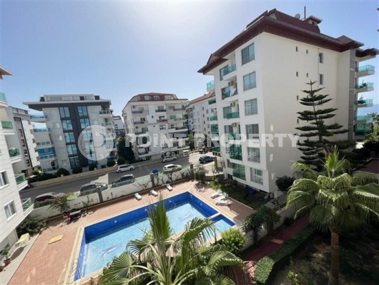 First coastline: furnished one-bedroom apartment of 62m² in Kestel, Alanya-id-2046-photo-12