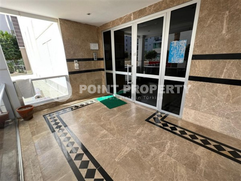 First coastline: furnished one-bedroom apartment of 62m² in Kestel, Alanya-id-2046-photo-18