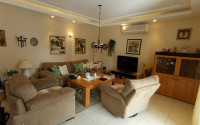 Three-room apartment, 120m², in a residence with good infrastructure in Oba, Alanya-id-2049-photo-3