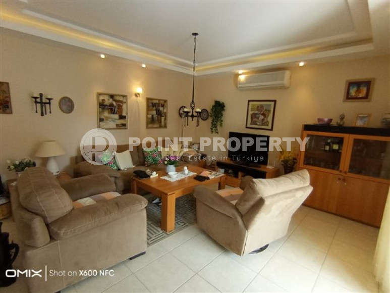 Three-room apartment, 120m², in a residence with good infrastructure in Oba, Alanya-id-2049-photo-3