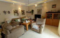 Three-room apartment, 120m², in a residence with good infrastructure in Oba, Alanya-id-2049-photo-7