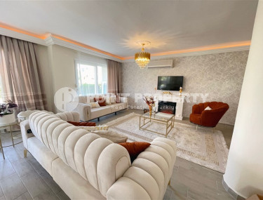 Two-level townhouse 2+1 with an area of 174 m2 in an elite complex in the Cikcilli area, Alanya.-id-1155-photo-3