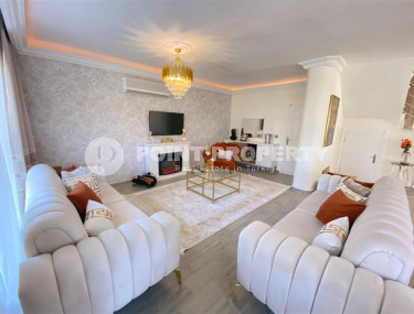 Two-level townhouse 2+1 with an area of 174 m2 in an elite complex in the Cikcilli area, Alanya.-id-1155-photo-4