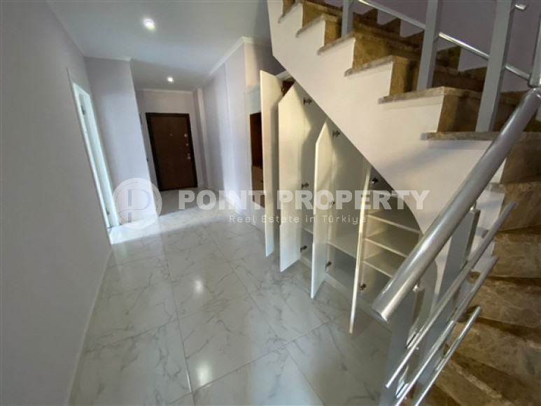 Просторный меблированный пентхаус 3+1, 160м² в центре Алании, в 600 метрах от пляжа Клеопатры-id-2051-фото-12