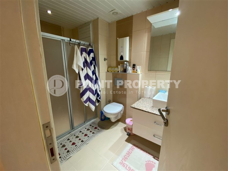 Three-room apartment, 100m², with furniture and household appliances 150m from the sea in Mahmutlar, Alanya-id-2055-photo-9