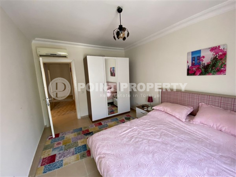 Three-room apartment, 100m², with furniture and household appliances 150m from the sea in Mahmutlar, Alanya-id-2055-photo-13