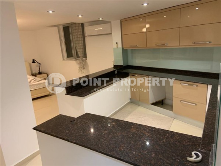 Меблированная трехэтажная вилла 2+2, 330м², в районе Алании Чиплаклы, в 1,5км от центра района-id-2057-фото-15