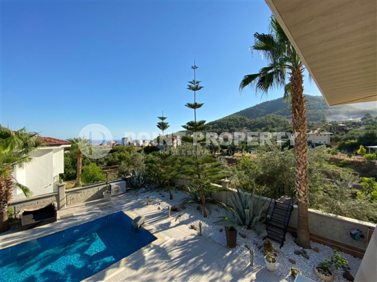 Меблированная трехэтажная вилла 2+2, 330м², в районе Алании Чиплаклы, в 1,5км от центра района-id-2057-фото-46