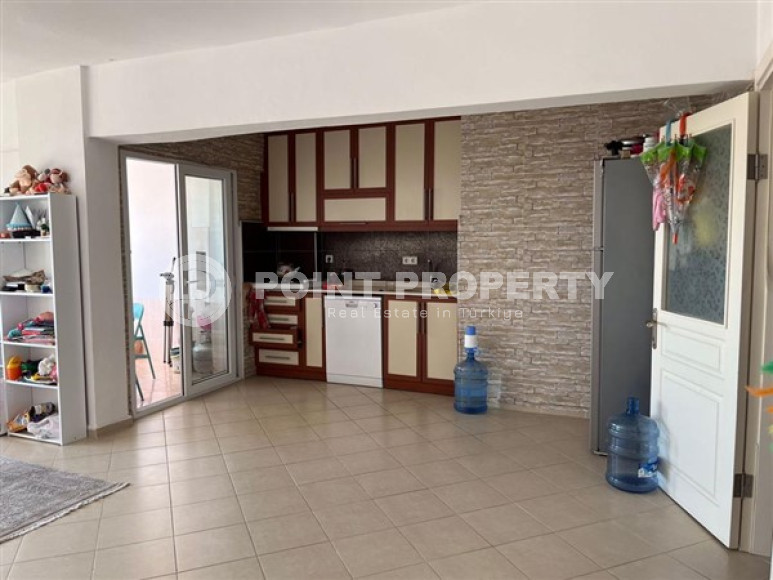 Three-room apartment, 100 m², in a complex with a swimming pool in the center of Oba, Alanya-id-2058-photo-11