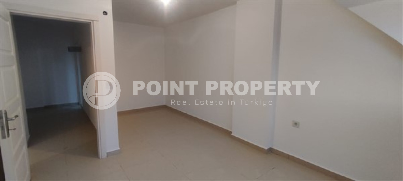 Penthouse 4+1, 150m², with sea views in a complex with a swimming pool in Avsallar, Alanya, 1000m from the sea-id-2061-photo-3